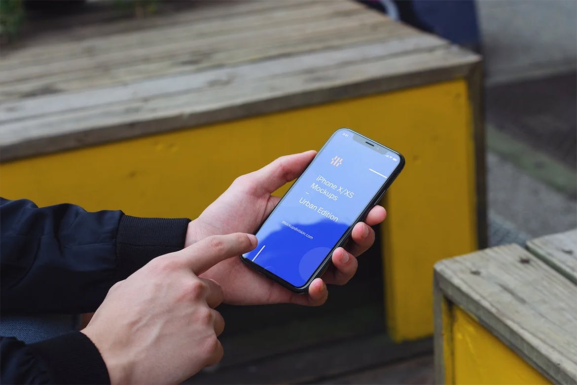 iPhone X/XS Mockups Urban Edition