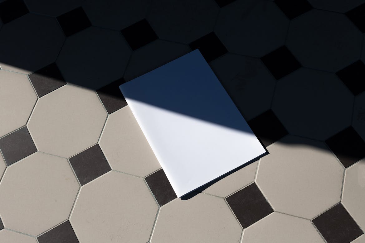 Brochure Branding Mockup Scene Raw-03-27