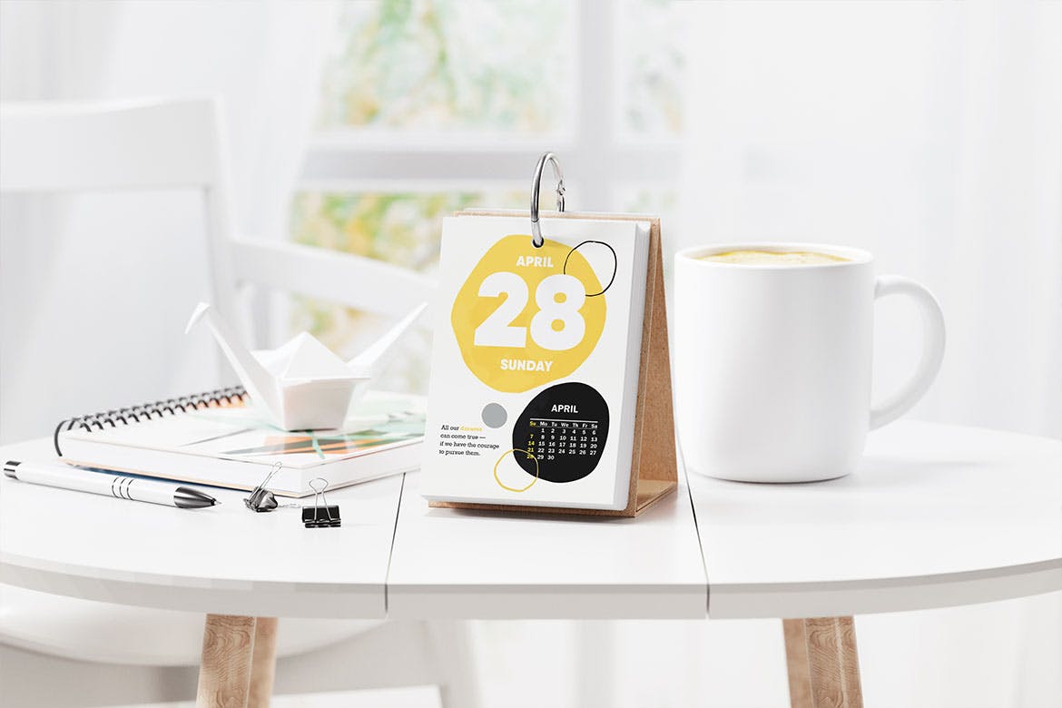 Daily Flip Desk Calendar Mockup Premium & Free PSD Mockup Store
